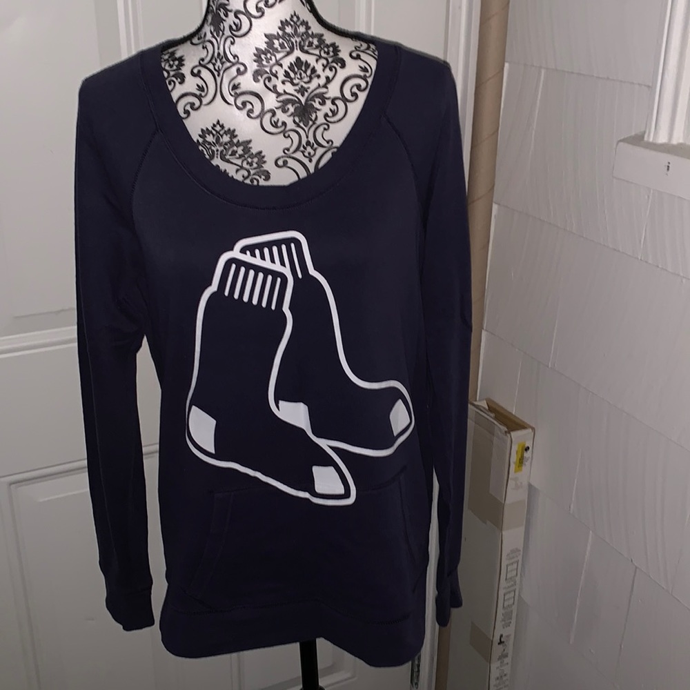 V S Baseball shirt with kangaroo pockets